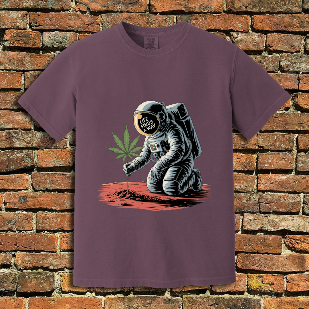 Life Finds a Way T-Shirt